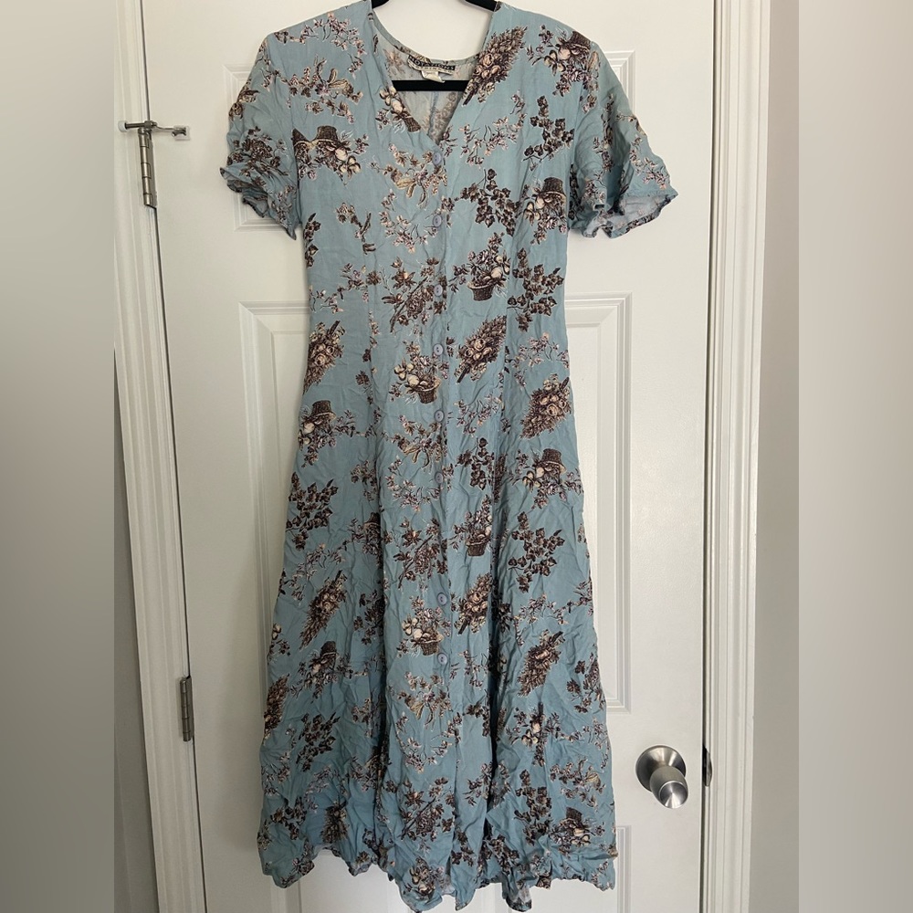 Vintage Dress with Lace-Up Back